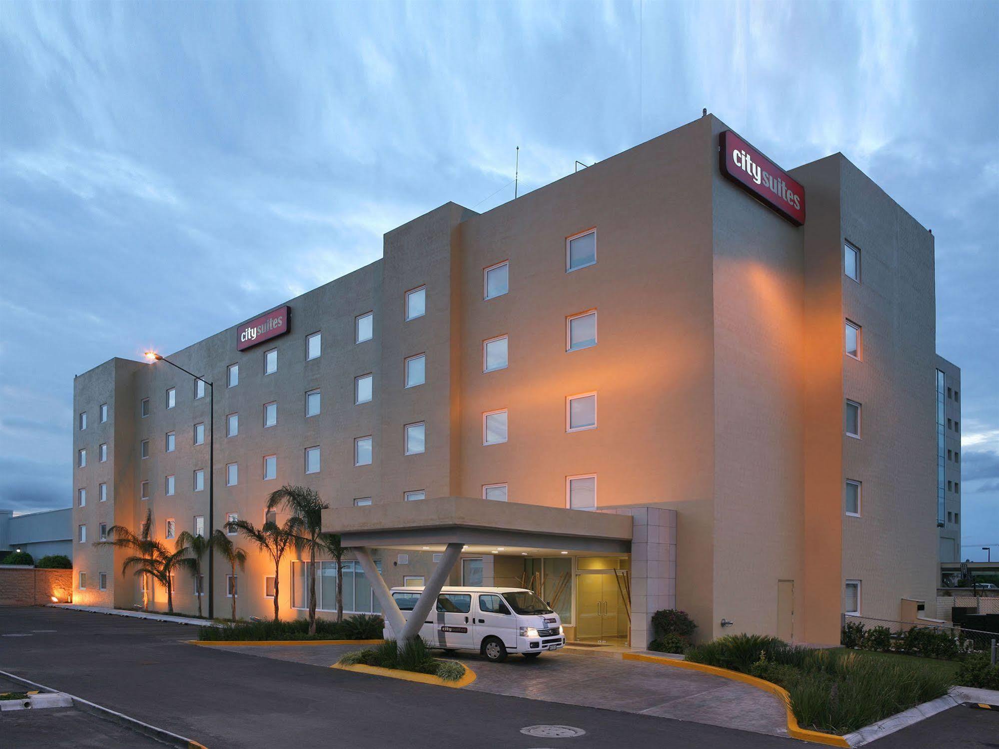 City Express Suites By Marriott Queretaro Exterior photo